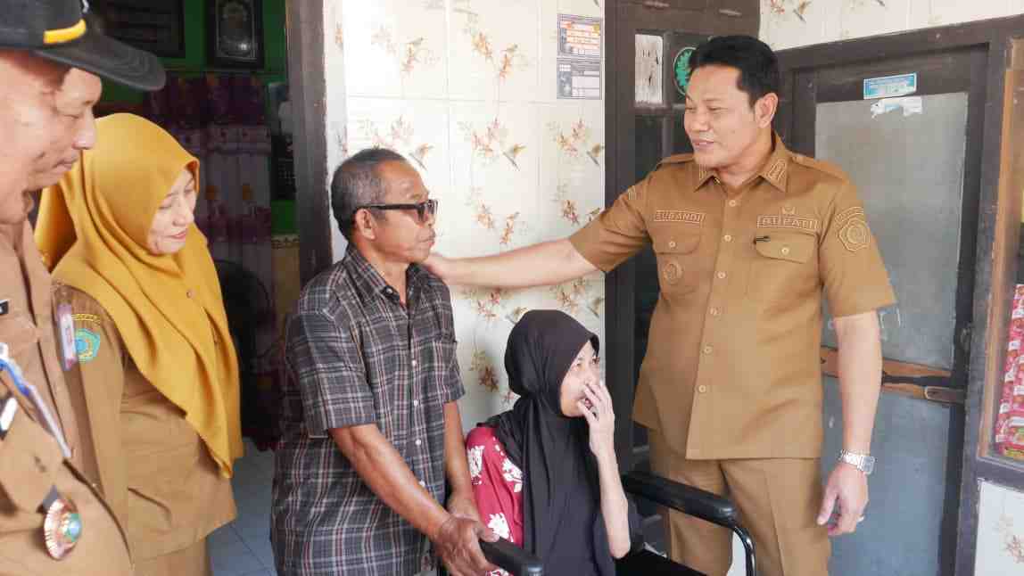 Pemkab Sidoarjo Sisir Warga Kurang Mampu, Bantuan Kursi Roda hingga RTLH Disalurkan