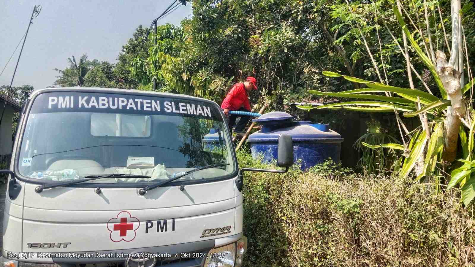 Atasi Krisis Kekeringan, PMI dan BPBD Sleman Salurkan 20.000 Liter Air Bersih ke Empat Kapanewon