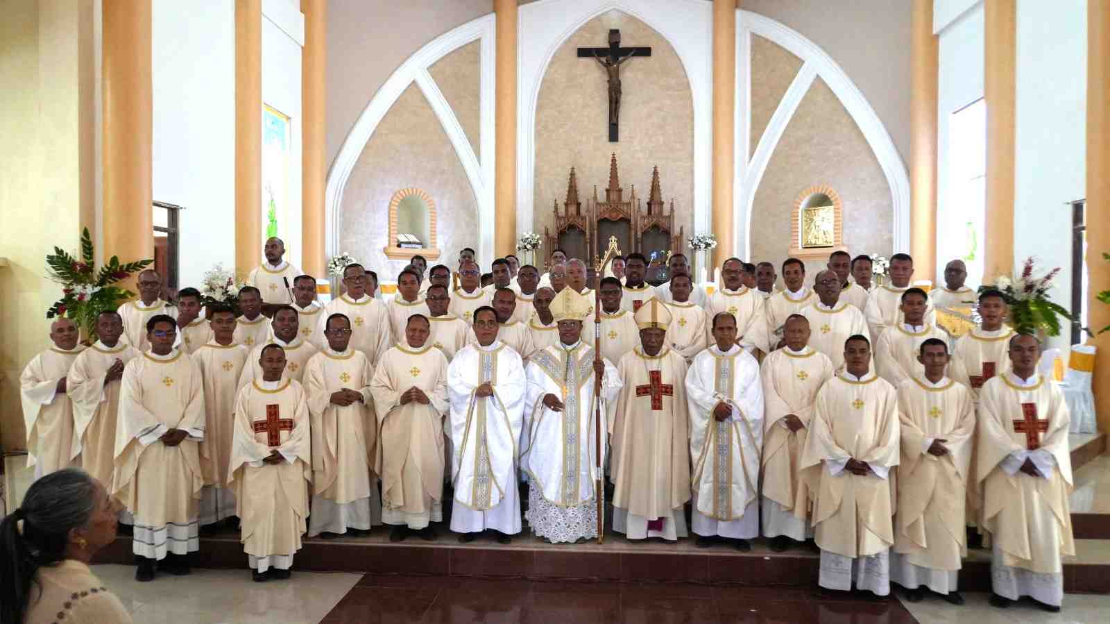 Bupati Maluku Tenggara Sebut Gereja Pilar Penting Kehidupan Masyarakat