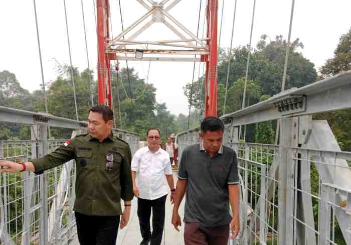 Jembatan Gantung Tanjung Karang Kapuas Hulu Segera Beroperasi